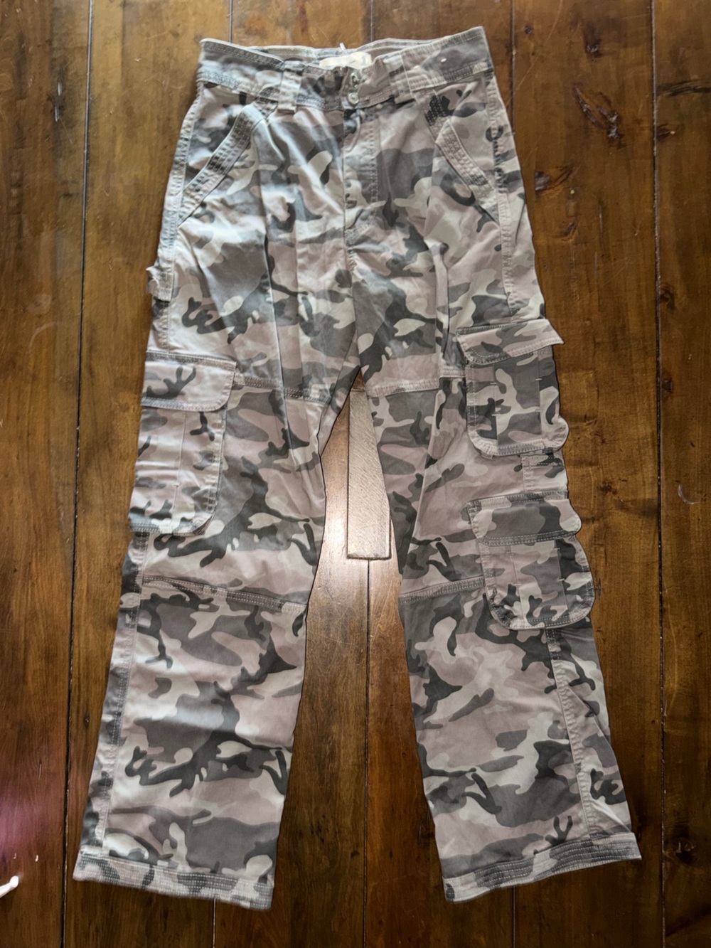 Abercrombie & Fitch Camouflage Cargo Baggy Pants